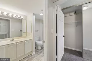 19385 Cypress Ridge, Leesburg, VA 20176 - Photo 7