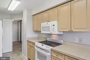 19385 Cypress Ridge, Leesburg, VA 20176 - Photo 25
