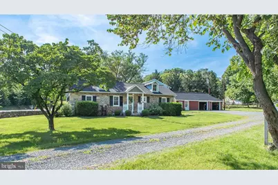 102 Phillips Court NW, Leesburg, VA 20176 - Photo 5