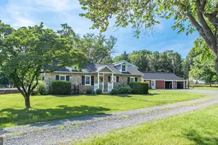 102 Phillips Ct NW, Leesburg, VA 20176 - Photo 5