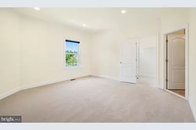 42115 Pleasant Forest Court, Ashburn, VA 20148 - Photo 31