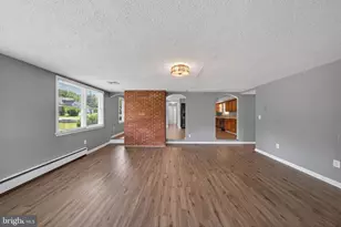45448 Mallard St, Sterling, VA 20165 - Photo 9