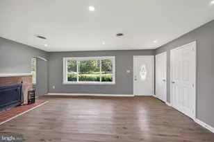 45448 Mallard St, Sterling, VA 20165 - Photo 3