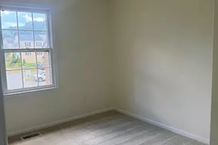 1062 Tottenham Ct, Sterling, VA 20164 - Photo 11