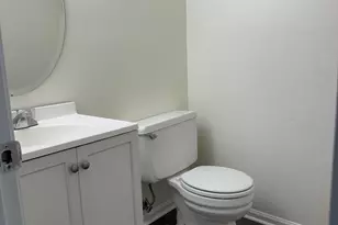 1062 Tottenham Ct, Sterling, VA 20164 - Photo 5