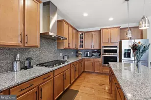 22800 Calderwood Ln, Brambleton, VA 20148 - Photo 19