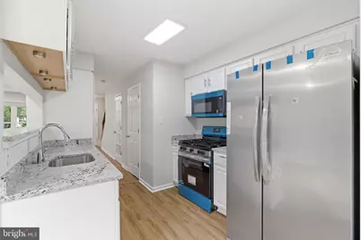 22009 Guilford Station Terrace, Sterling, VA 20166 - Photo 15