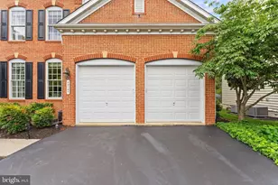 42947 Coralbells Pl, Leesburg, VA 20176 - Photo 9