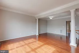25286 McIntyre Sq, Chantilly, VA 20152 - Photo 3