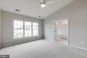 25286 McIntyre Sq, Chantilly, VA 20152 - Photo 21