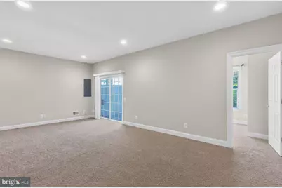 25450 Hopton House Terrace, Chantilly, VA 20152 - Photo 5