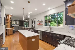 21244 Bullrush Pl, Sterling, VA 20164 - Photo 7