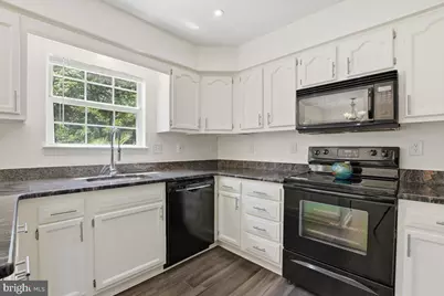 401 Nikki Ter SE, Leesburg, VA 20175 - Photo 5