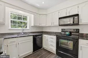 401 Nikki Terrace SE, Leesburg, VA 20175 - Photo 5