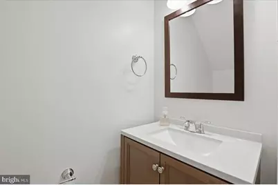 401 Nikki Ter SE, Leesburg, VA 20175 - Photo 17