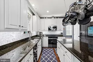 704 Seaton Ct SE, Leesburg, VA 20175 - Photo 17