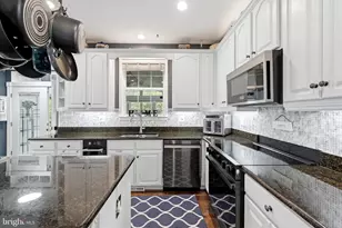 704 Seaton Ct SE, Leesburg, VA 20175 - Photo 19