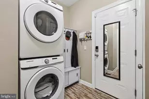 25279 Connor Ct, Aldie, VA 20105 - Photo 25