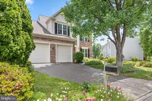 46557 Hollymead Pl, Sterling, VA 20165 - Photo 3