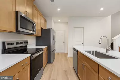 20878 Murry Falls Terrace, Ashburn, VA 20147 - Photo 11