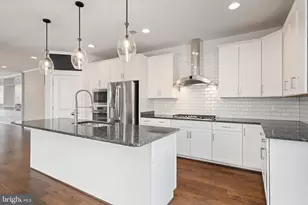 42297 Crawford Ter, Brambleton, VA 20148 - Photo 9