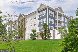 21630 Hawksbill High Cir, Sterling, VA 20164 - Photo 37