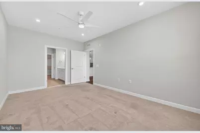 21630 Hawksbill High Circle #405, Sterling, VA 20164 - Photo 19