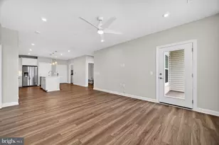 21630 Hawksbill High Cir, Sterling, VA 20164 - Photo 13