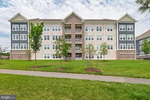 21630 Hawksbill High Cir, Sterling, VA 20164 - Photo 39