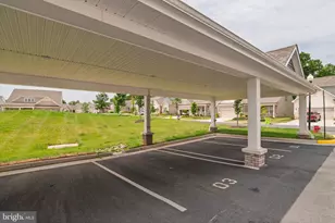 21630 Hawksbill High Cir, Sterling, VA 20164 - Photo 35