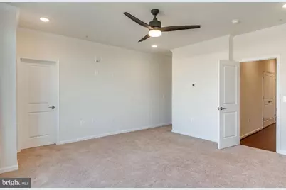 1004 Ribbon Limestone Terrace SE, Leesburg, VA 20175 - Photo 9
