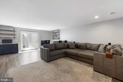 25467 Byrnes Crossing Drive, Chantilly, VA 20152 - Photo 41