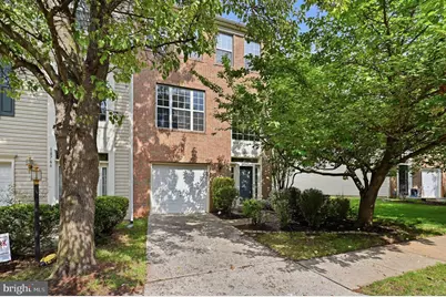 18768 Trident Square, Leesburg, VA 20176 - Photo 1