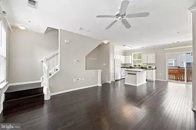 21790 Dragons Green Square, Ashburn, VA 20147 - Photo 11