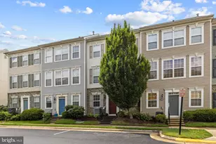 21790 Dragons Green Square, Ashburn, VA 20147 - Photo 3