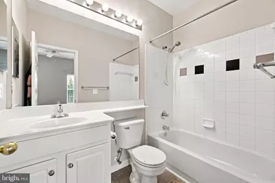 21790 Dragons Green Square, Ashburn, VA 20147 - Photo 27