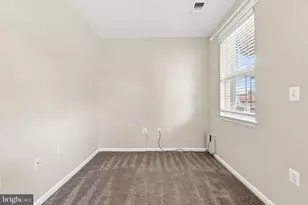 21790 Dragons Green Square, Ashburn, VA 20147 - Photo 7
