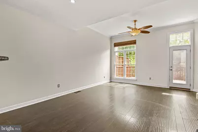 47690 Woolcott Square, Sterling, VA 20165 - Photo 13