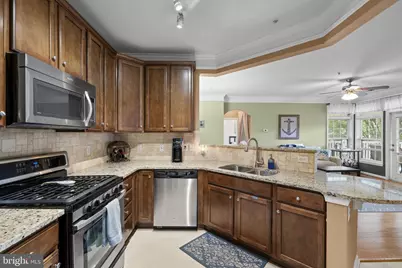514 Sunset View Terrace SE #203, Leesburg, VA 20175 - Photo 15