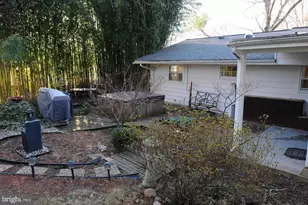 2002 N Amelia St, Sterling, VA 20164 - Photo 17