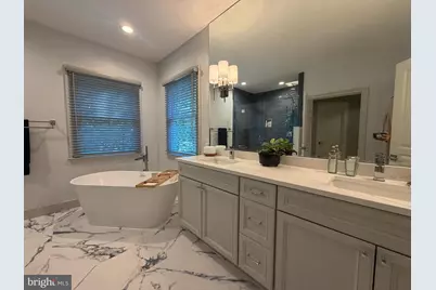18429 Woodburn Road, Leesburg, VA 20175 - Photo 3