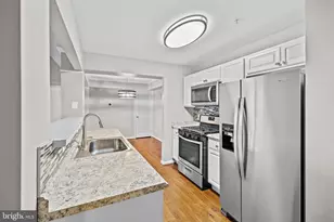 46588 Drysdale Terrace, Sterling, VA 20165 - Photo 7