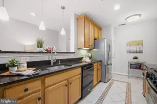 25320 Lake Mist Square, Chantilly, VA 20152 - Photo 13