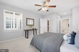 25320 Lake Mist Square, Chantilly, VA 20152 - Photo 17