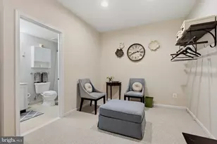 25838 Kirkwood Square, Chantilly, VA 20152 - Photo 33
