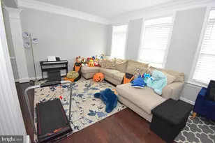 21268 Park Grove Terrace, Ashburn, VA 20147 - Photo 11
