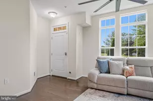 43419 Town Gate Square, Chantilly, VA 20152 - Photo 7