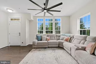 43419 Town Gate Square, Chantilly, VA 20152 - Photo 9