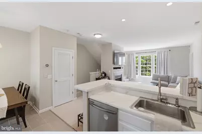 23098 Fontwell Square, Sterling, VA 20166 - Photo 15
