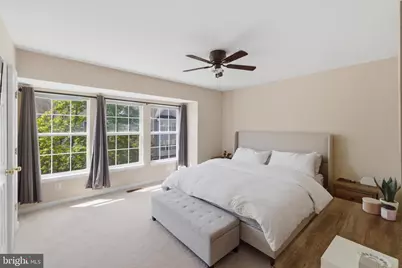 23098 Fontwell Square, Sterling, VA 20166 - Photo 21